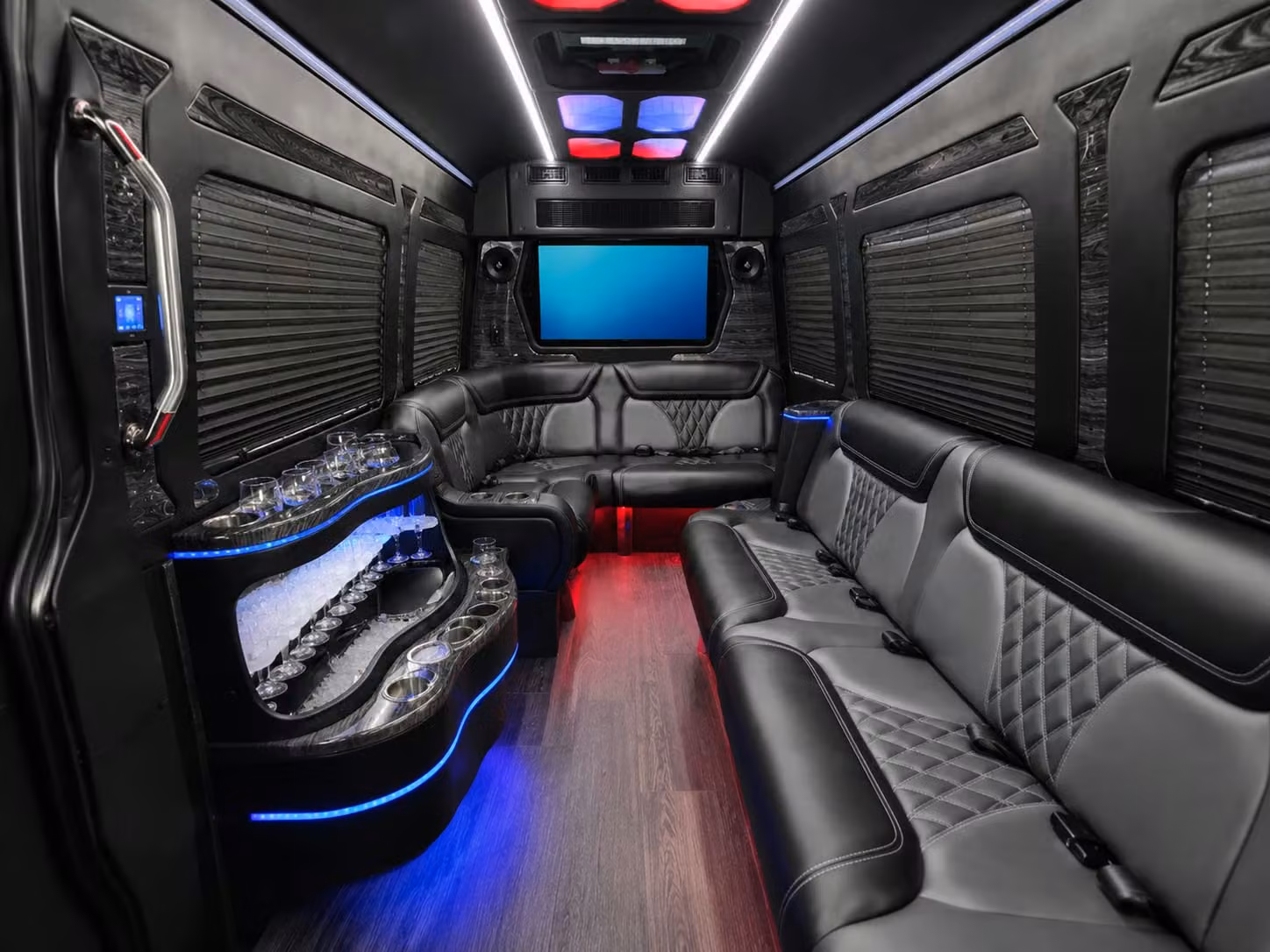 choosing the right bus size for your temecula corporate group
